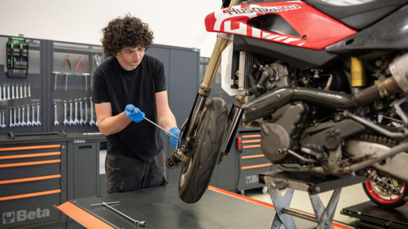 Officina sospensioni moto nel Veneziano Ricky Moto